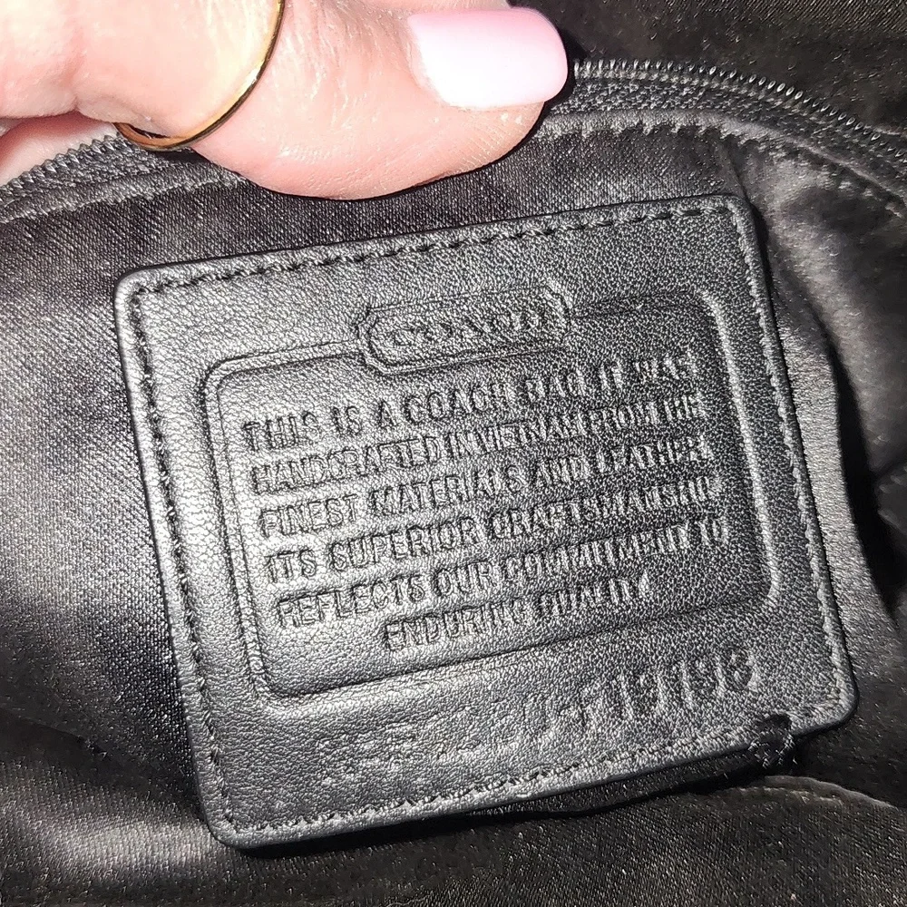 Coach Signature Patent Leather Black Tote Op ART MONOGRAM - Picture 12 of 13